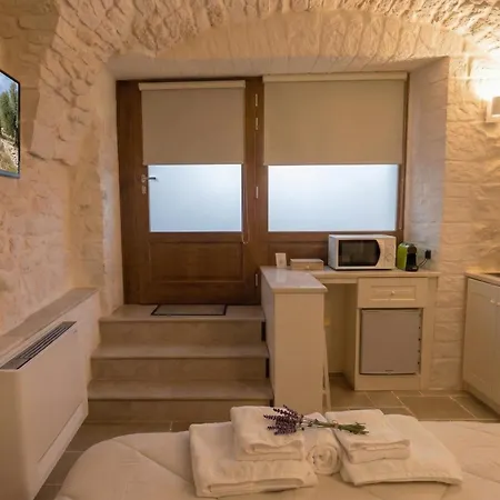 Arcobaleno בית הארחה לוקורוטונדו